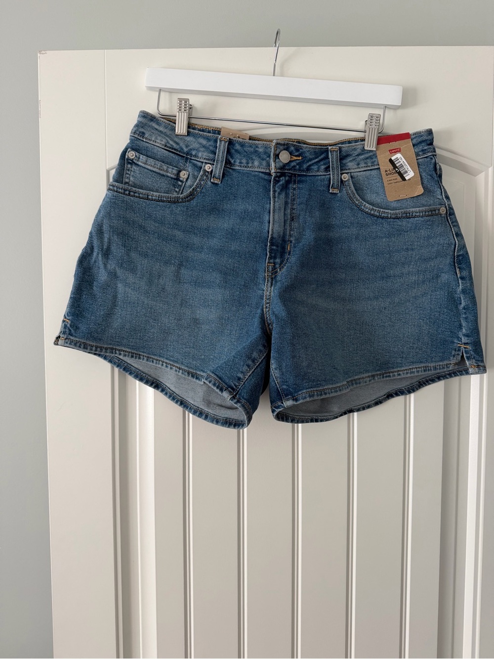 Levi's Medium Blue Denim Women's A-line Shorts